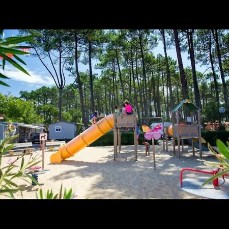 Grand Mobil Home Tout Confort - Camping Les Oyats 4 Etoiles Campsite *
